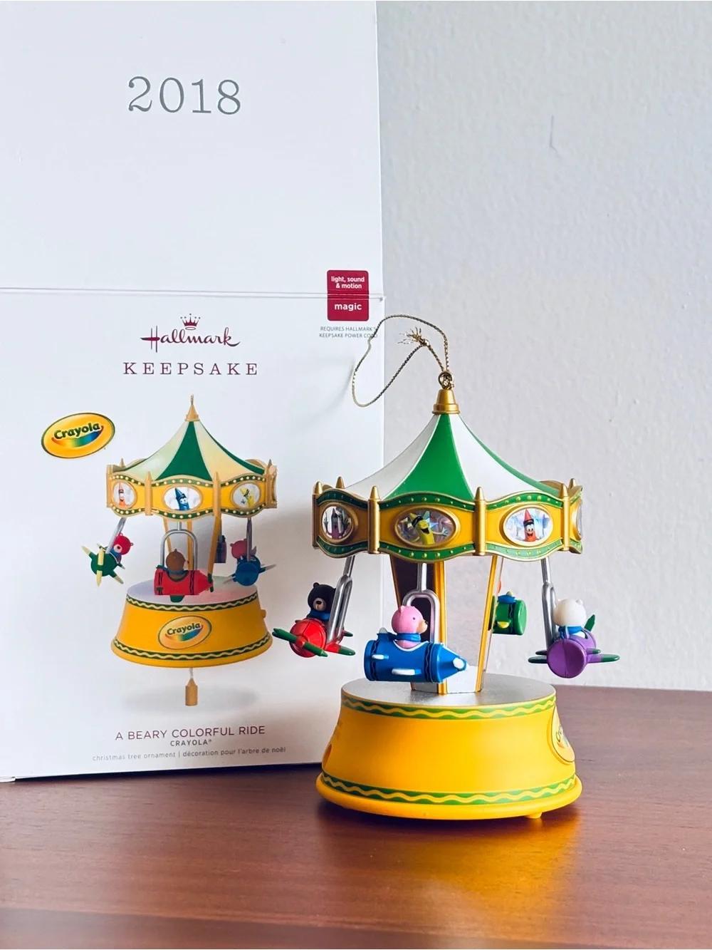 Hallmark & Crayola Carousel Keepsake Ornament 2018 - Pristine TESTED